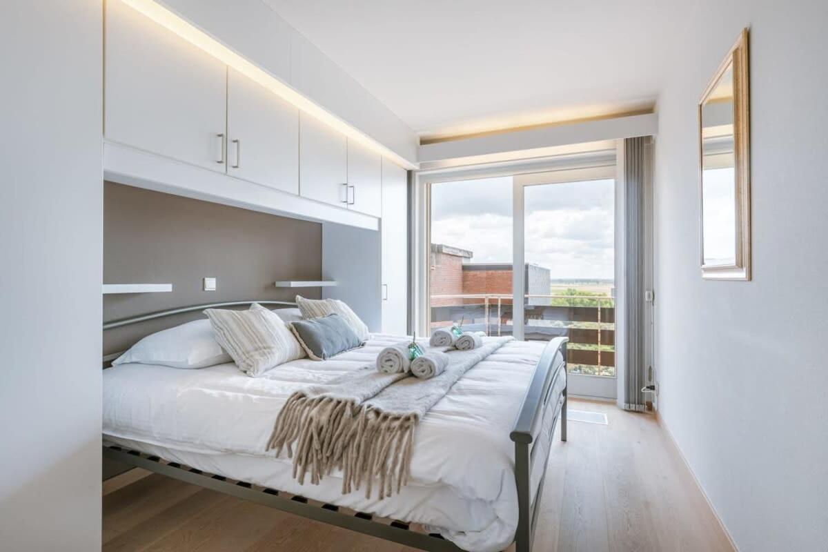 Huswell - Apartment With Stunning Sea View In Middelkerke Buitenkant foto