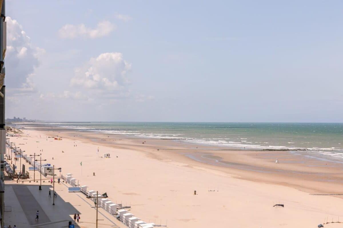 Huswell - Apartment With Stunning Sea View In Middelkerke Buitenkant foto