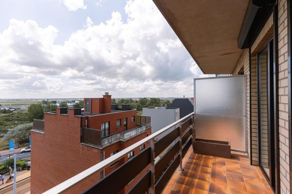 Huswell - Apartment With Stunning Sea View In Middelkerke Buitenkant foto